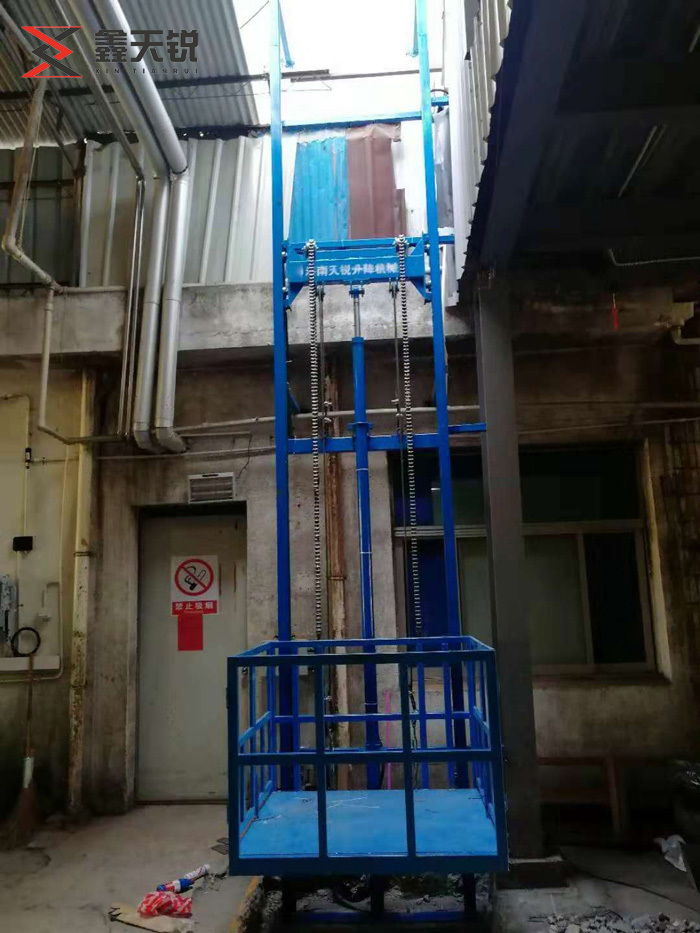 山东导轨式升降货梯